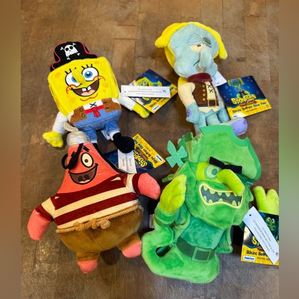 Nickelodeon SpongeBob Pirate Plush Collection Bottom Glow Pals Squidward Patrick
